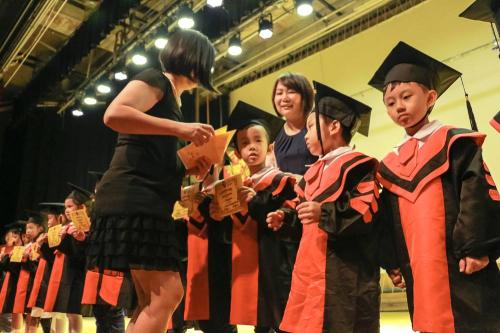 艾力美語畢業典禮 (37)