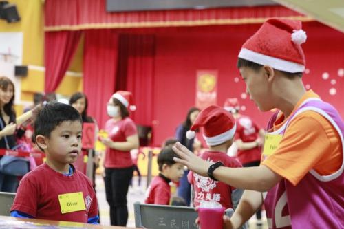 艾力美語耶誕關懷 (16)