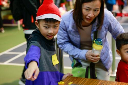 艾力美語耶誕關懷 (39)