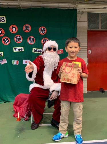 20181215艾力美語小學部交換禮物 181217 0003