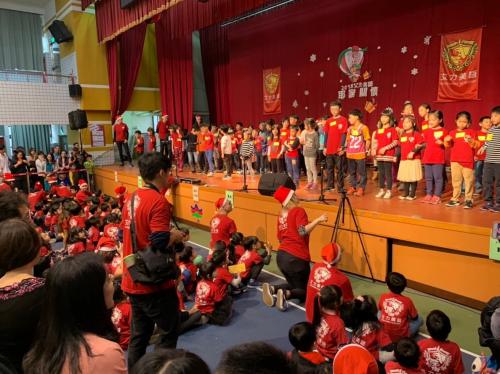 20181215艾力美語小學部交換禮物 181217 0081