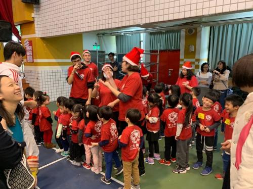 20181215艾力美語小學部交換禮物 181217 0093