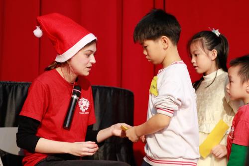艾力美語耶誕關懷 (101)