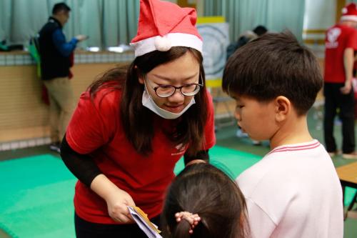 艾力美語耶誕關懷 (157)