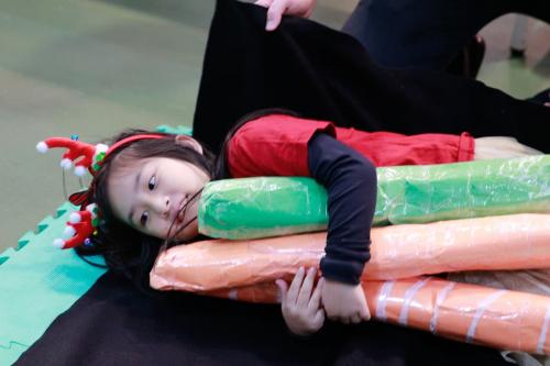 艾力美語耶誕關懷 (16)