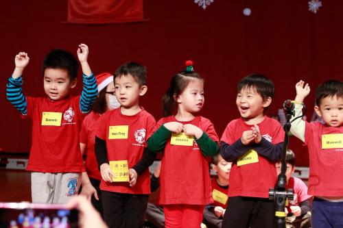 艾力美語耶誕關懷 (45)